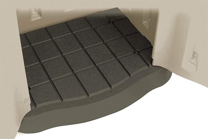 Rubbermaid Compact Vertical Resin Storage Shed - Image 3